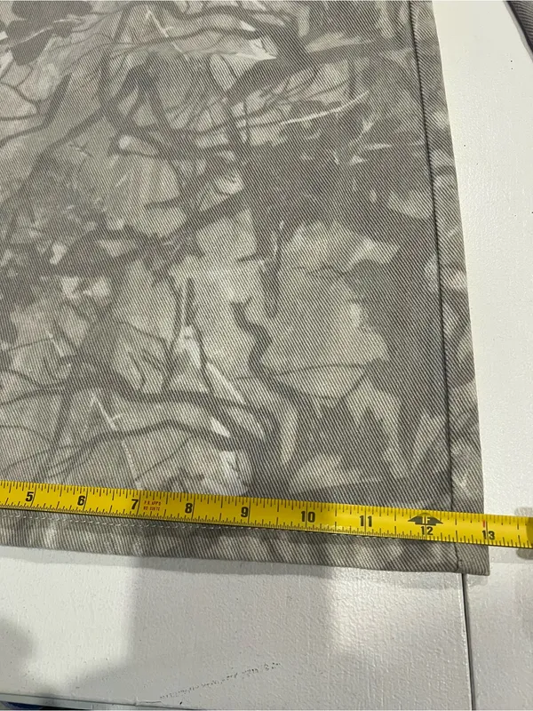 Refrain los Angeles camo printed cargo white leg pants size 9 - Image 11