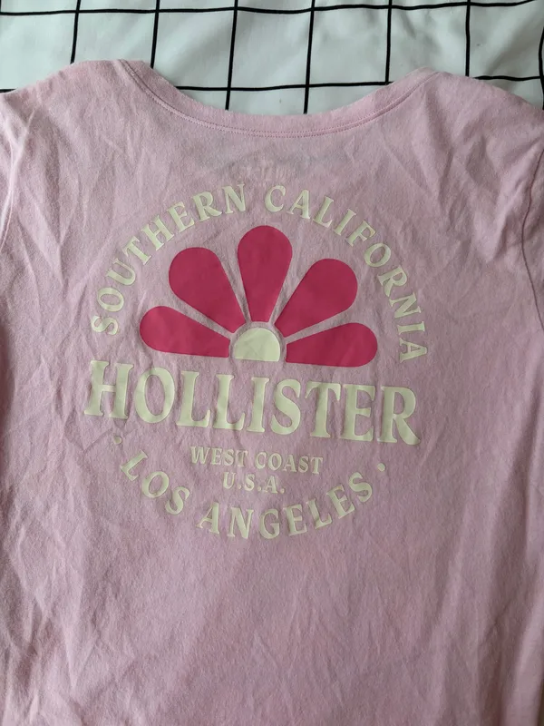 Pink Hollister Cropped Woman’s Baby Tee, Size Small, California. - Image 5