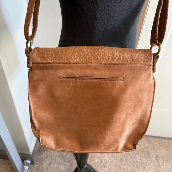 The Sak Silverlake Leather Crossbody Bag Tobacco Floral Embossed‎ Purse Western - Image 6