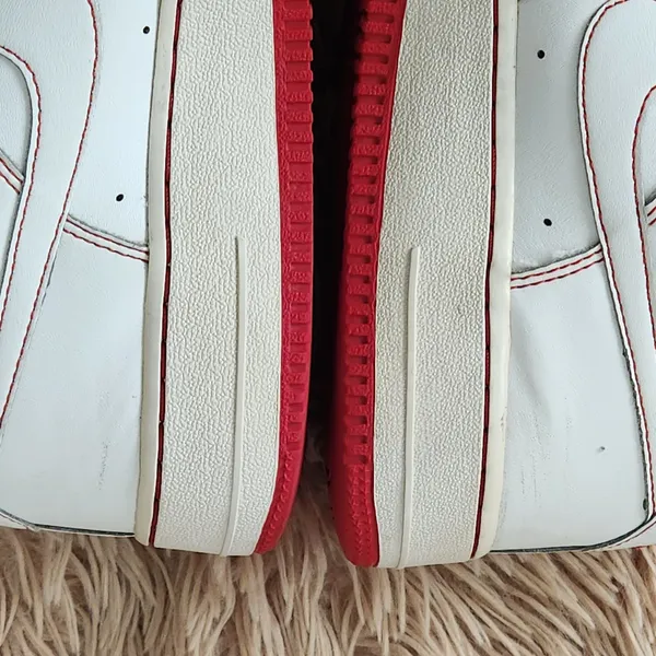 Nike Air White and Red Sneakers Size 6Y - Image 14
