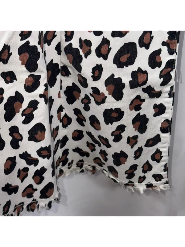 Saints & Hearts Leopard Print Flare Jeans Women’s Size Medium - Image 4