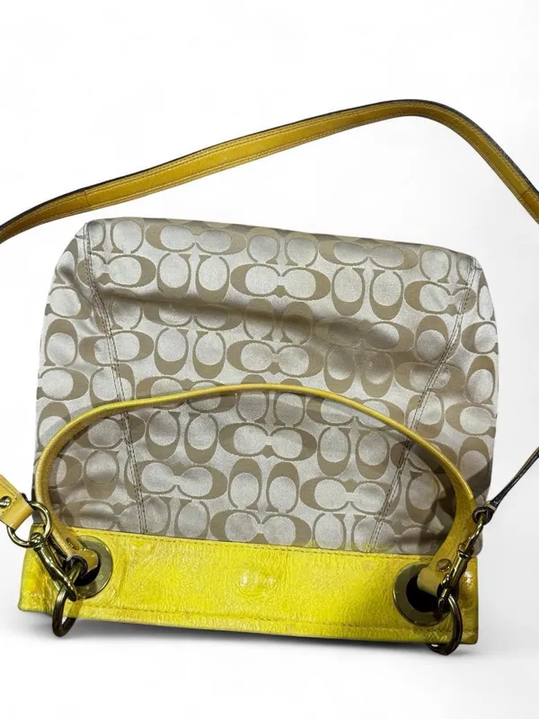 Coach Signature Yellow & White Shoulder Bag - Image 5