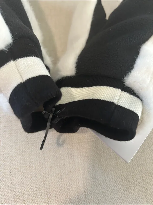 Nike Women's Warm Faux Fur Mittens Size M/L White/ Black Winter Soft Gloves NWT - Image 5