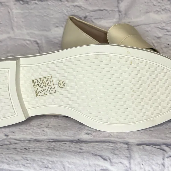 Journee Collection Cream Women's Loafers - Image 3