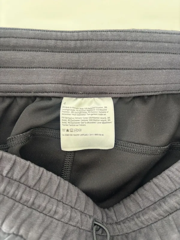 Lululemon Shorts Black  - Image 4