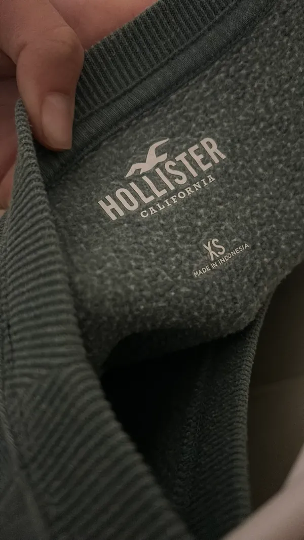 Hollister Crew Sweater  - Image 3