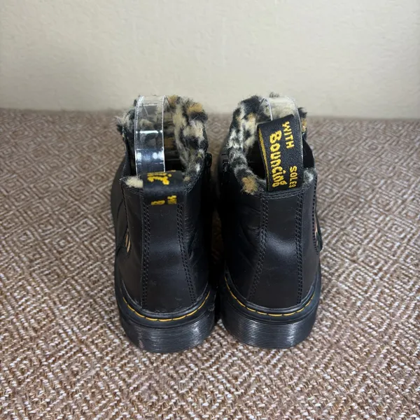 Dr. Martens Air Wair Boots Sz 6l Black Leather W/ Faux Leopard Fur Lining Grunge - Image 4