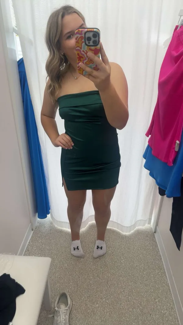 Boutique Homecoming Dress - Image 4