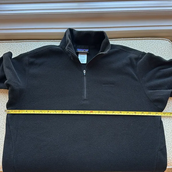 Patagonia Synchilla Women’s 1/4 Zip Black Fleece Pullover size L - Image 6