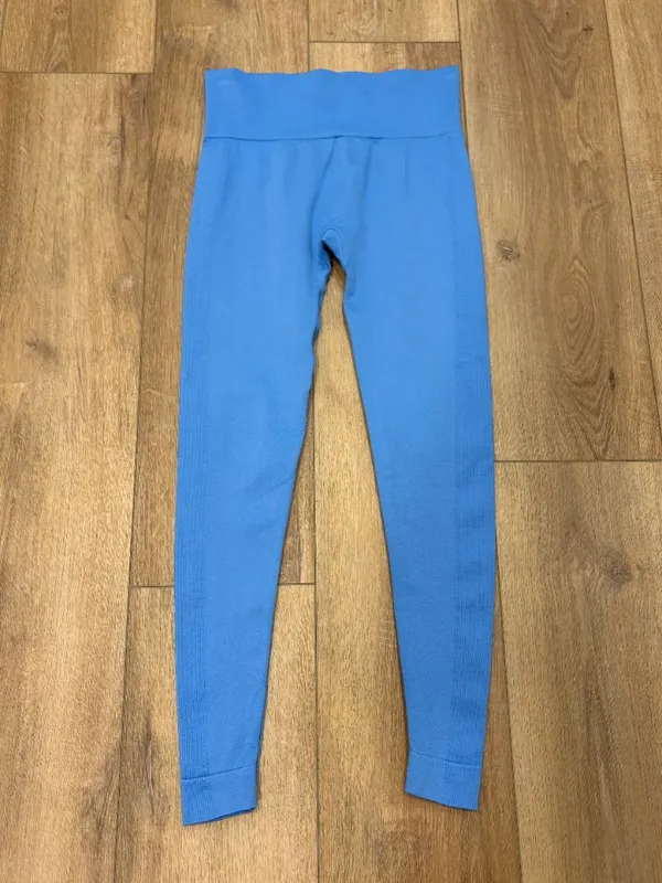 🌟 Set Active 🌟 X Revolve Seamless Active Leggings Blue Capri Sz M - Image 7