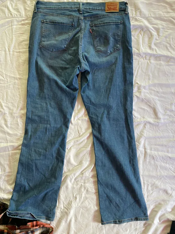 Levi's Classic Bootcut Jeans - Image 3