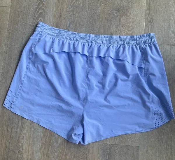 Athleta Hustle 3” Shorts - Image 4