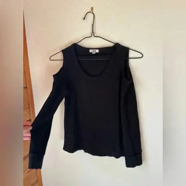 Revolve LNA Palms Thermal Cold Shoulder Black long sleeve top size medium - Image 5