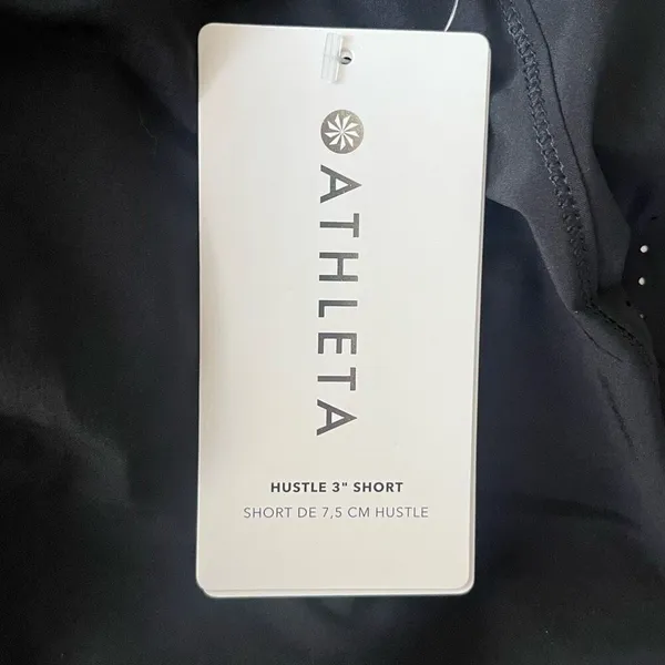 Athleta Hustle 3” Short Black NWT - Image 6