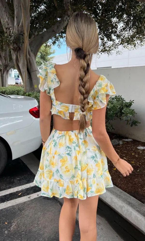 NWT Yellow Floral Print Flutter Sleeve Ruffle Cutout White Dress - Image 4