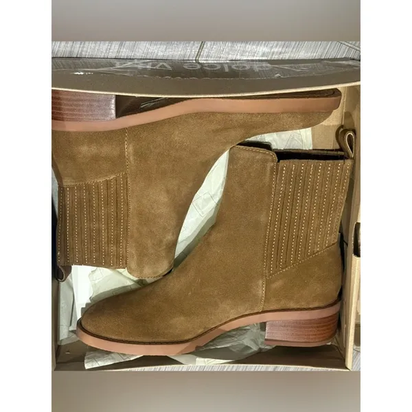 Dolce Vita BrownSuede Chelsea Ankle Boot Farlin size 8.5 - Image 2