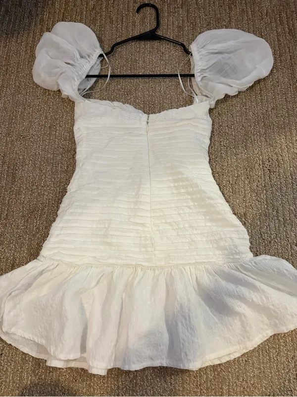 Hello Molly White Puff-Sleeve Sweetheart Mini Dress - Image 5