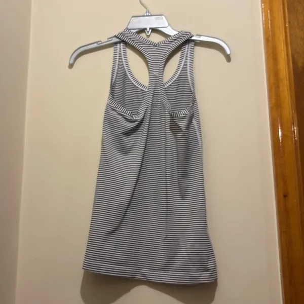Lululemon Women's Cool Racerback II Hyper Striped White Black Size 6 - Image 4