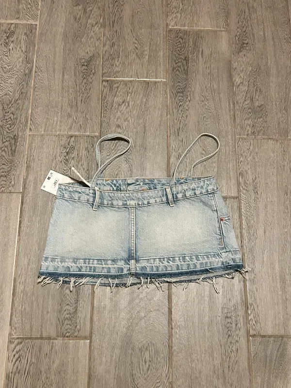 ZARA Light Wash Denim crop top - size small - Image 8