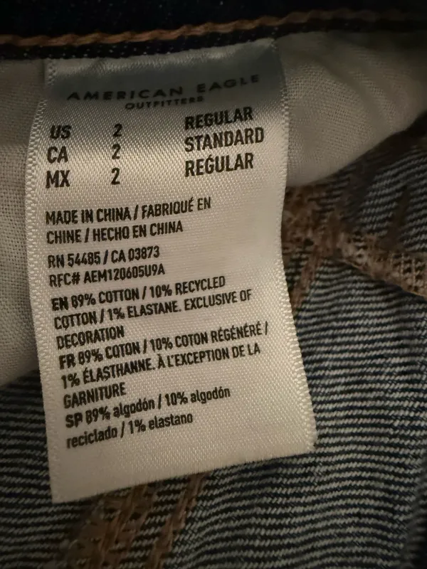 American Eagle Jeans - Image 4