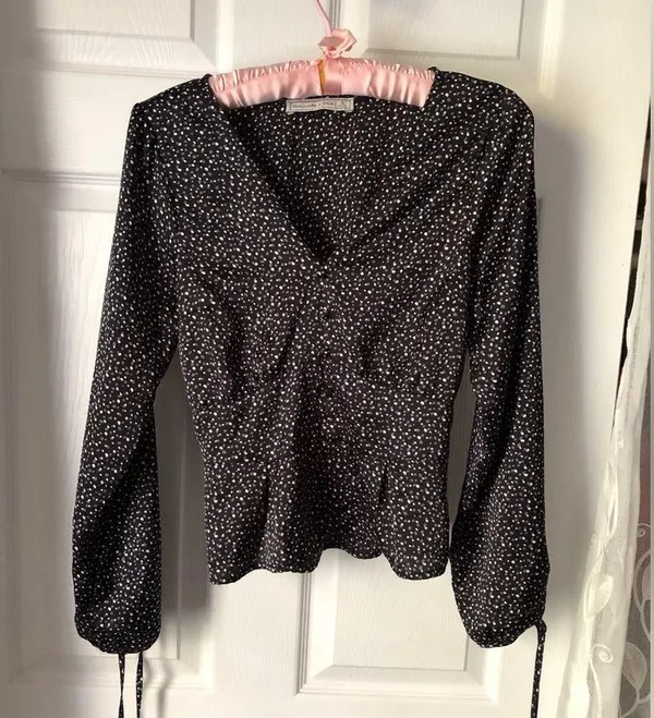 Abercrombie fitted blouse polka dots size small Y2K - Image 2