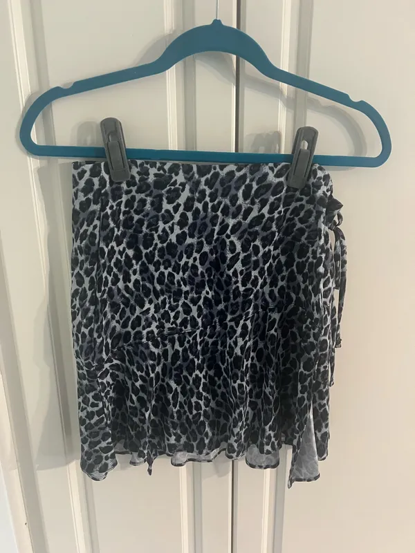 Urban Outfitters Blue Leopard Wrap Mini Skirt - Image 2