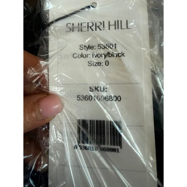 Sherri‎ Hill 53601 Ivory Black Strapless Corset Gown Lace Slit Dress NWT Size 0 - Image 3
