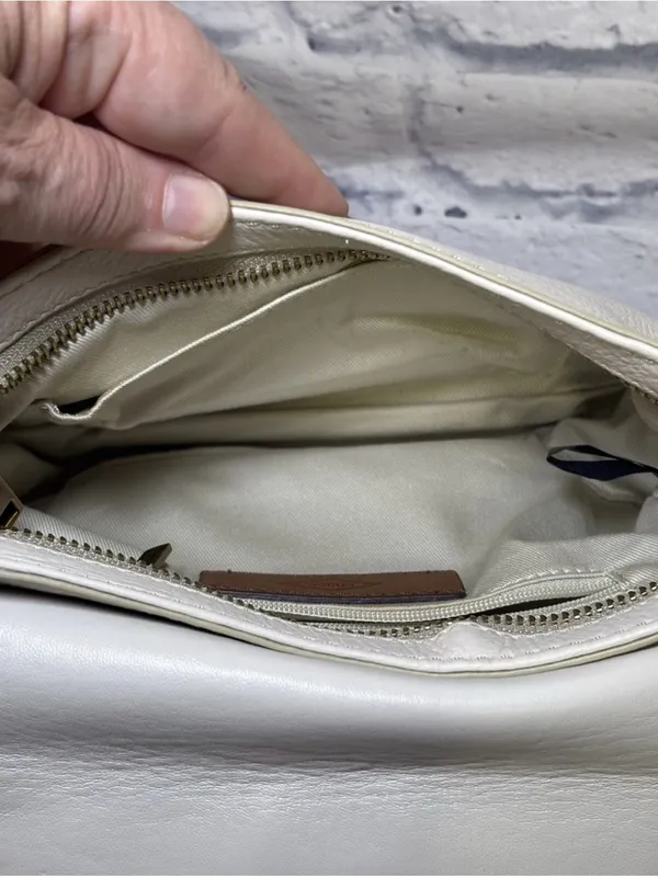 Vintage Fossil Harper Saddle Ivory Cream Leather Crossbody Bag Y2K Key Charm - Image 11