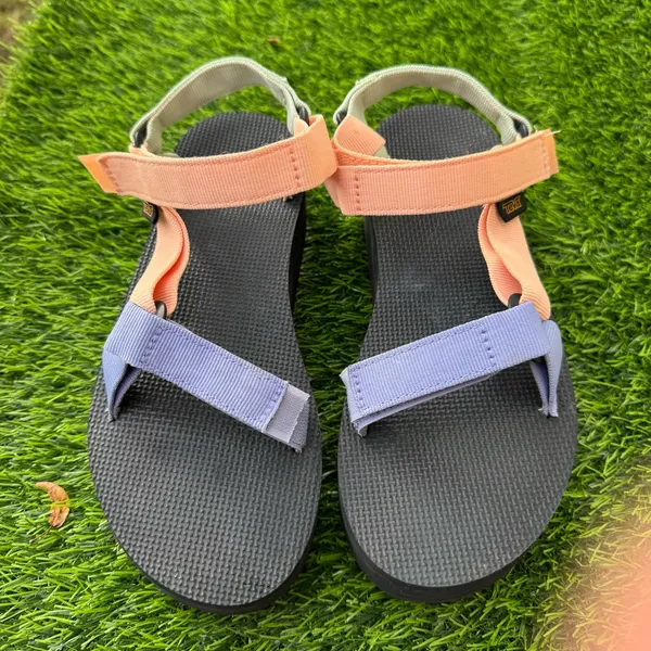 Teva Multicolor Strappy Sandals Size 8 - Image 2