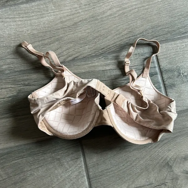 Victoria's Secret uplift semi Demi bra - Image 2