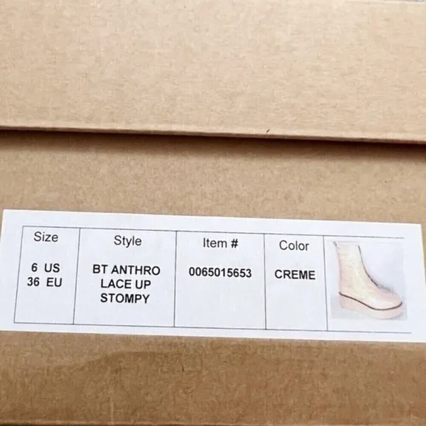Anthropologie Boots lace up Stompy size 6 Cream - Image 15