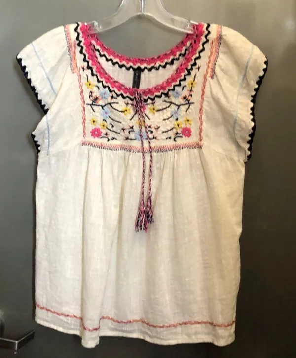 BanJara Embroidered Peasant top S - Image 4