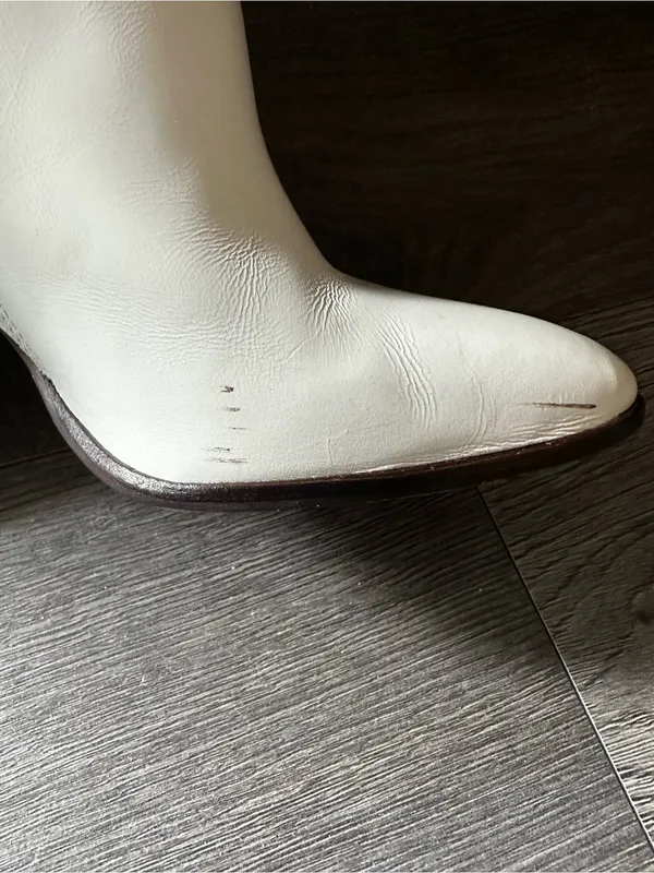 Vince Camuto White Leather Ankle Booties with Block Heel - Image 4
