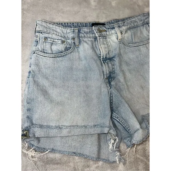 Women’s Denim Light-Medium Wash Cutoff Jean Shorts 14 - Image 3