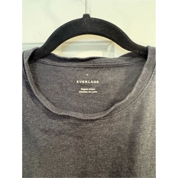 Everlane THE BOX-CUT TEE IN ESSENTIAL COTTON Washed black - Image 3