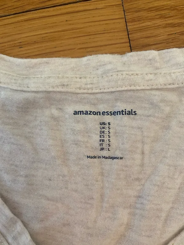 2-pack Amazon Essentials T-Shirts - Image 4