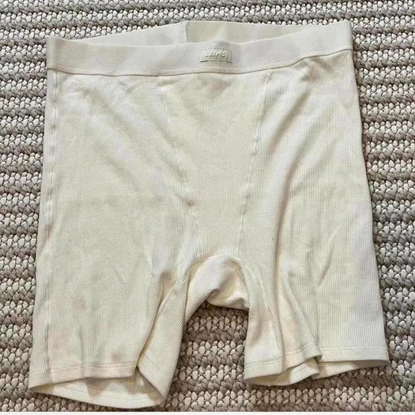 NWOT Skims Cotton Rib Boxer Shorts - Image 2