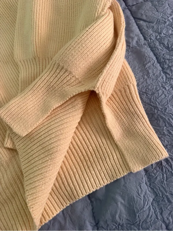 Free People Easy Street Oversized Cream sweater. Size XS - Image 3