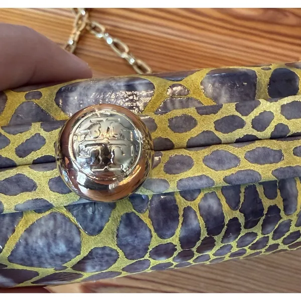 Tory Burch Handbag RARE Clutch Yellow Hard-side Leather Animal Print Chain Strap - Image 3