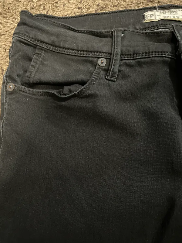 Skinny Black Ankle Jeans - Image 5