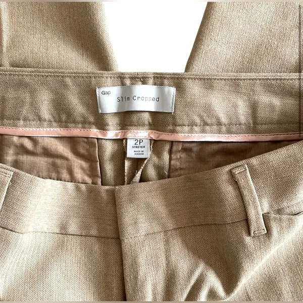 Gap Women’s Khaki Pants - Image 6