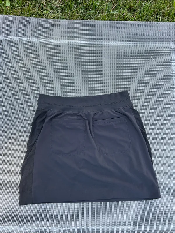 Athleta‎ Brooklyn Skort Skirt size 4 black sports tennis summer beach athletic - Image 6
