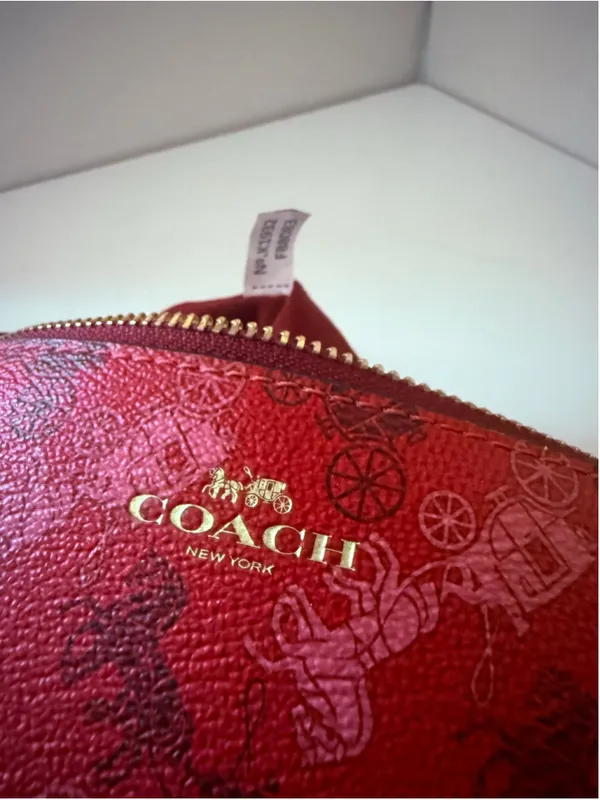 Coach Horse & Carriage Print Corner Zip Wristlet – Red - Image 10