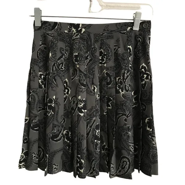 ‎Vintage Express floral print pleated mini skirt size 3/4 - Image 2