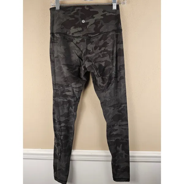 Lululemon Womens Incognito Camo Multi Gator Align Full Length Pants 8 - Image 2