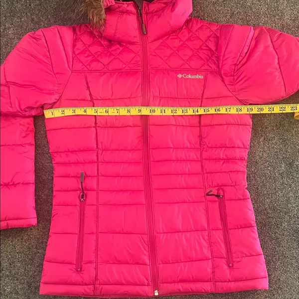 Columbia Women Fuchsia Puffer Jacket with Faux Fur Hood Size S - Image 3