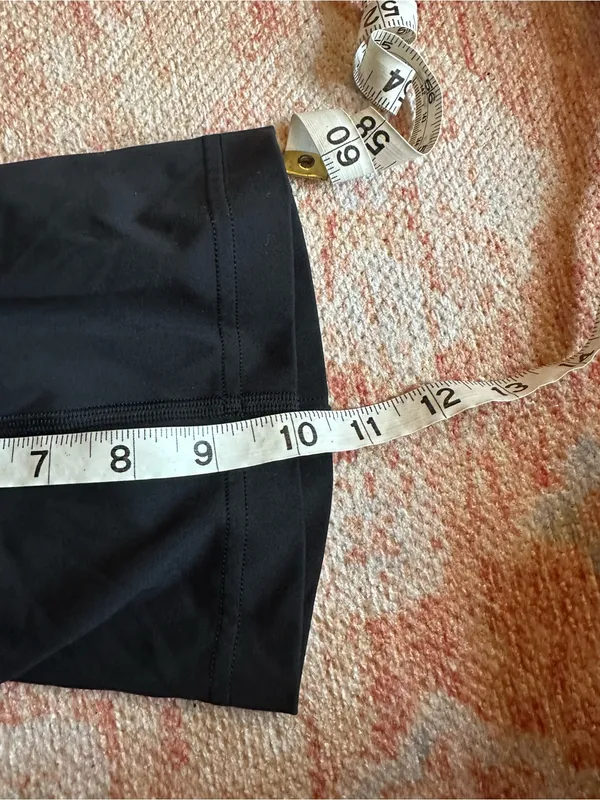 Lululemon On Pace Short *10" Black W7AOFS size 8 bike shorts - Image 6