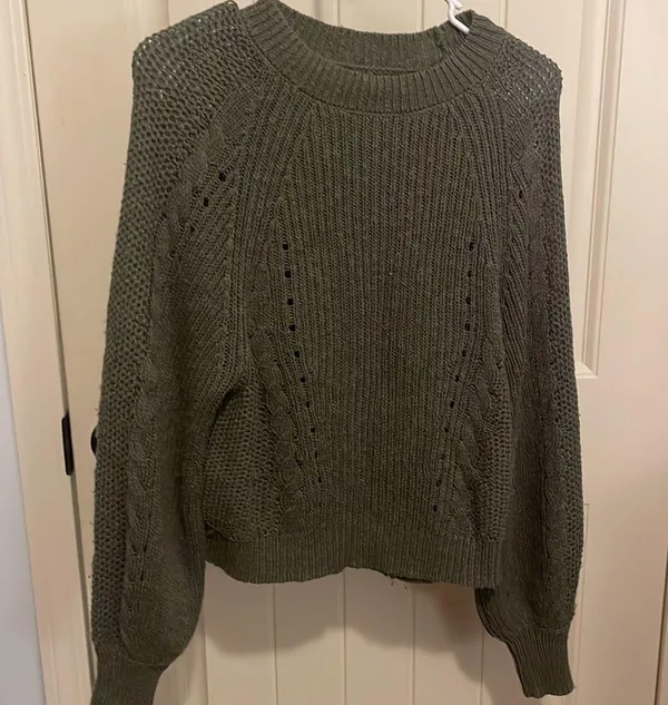 American eagle sweater - Image 2