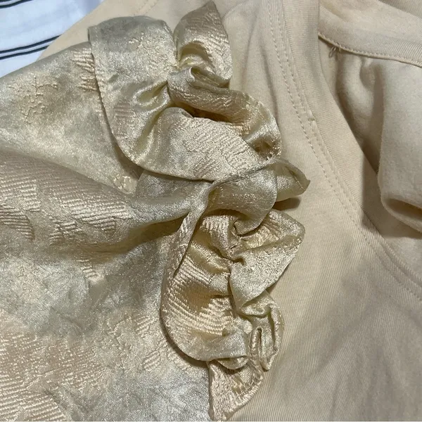 Anthropologie Short Sleeve Brocade Embossed Ruffle Tee Large Office Work Boho - Image 6