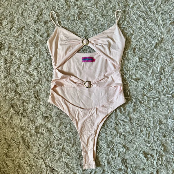 Edikted Amethyst Cut-Out Bodysuit - Image 2